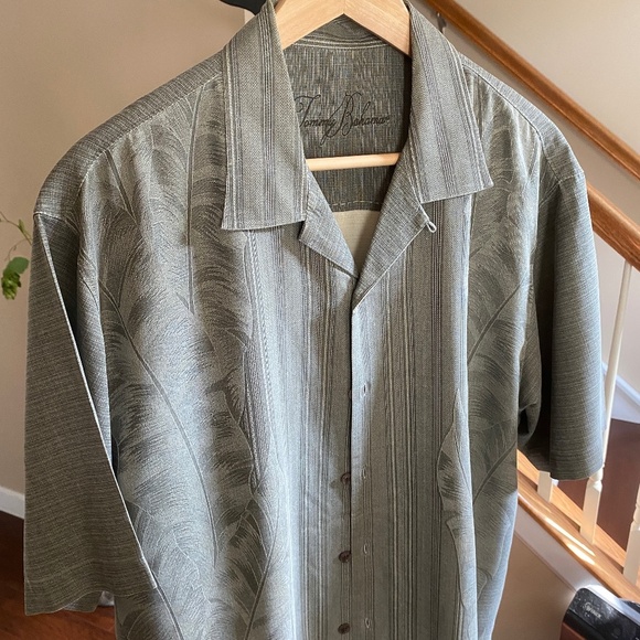 TOMMY BAHAMA Palm Tree Hawaiian Silk Button Up Green Khaki Shirt. Size L - Picture 5 of 15